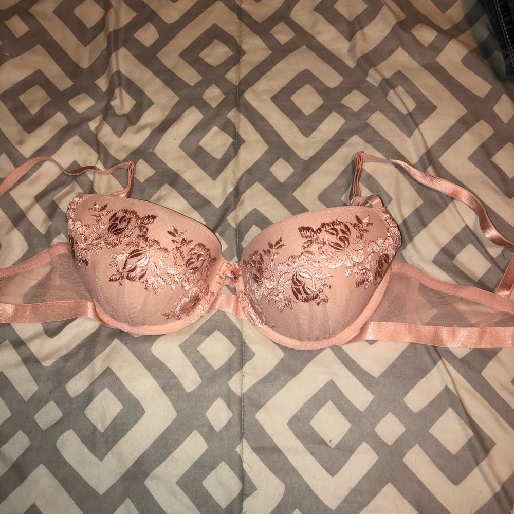 Push-up bra